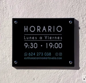 carteleria en acrilico